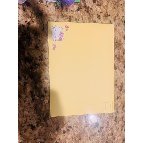 Hello Kitty Happy Birthday Card Very cute and adorable. - Picture 6 of 7